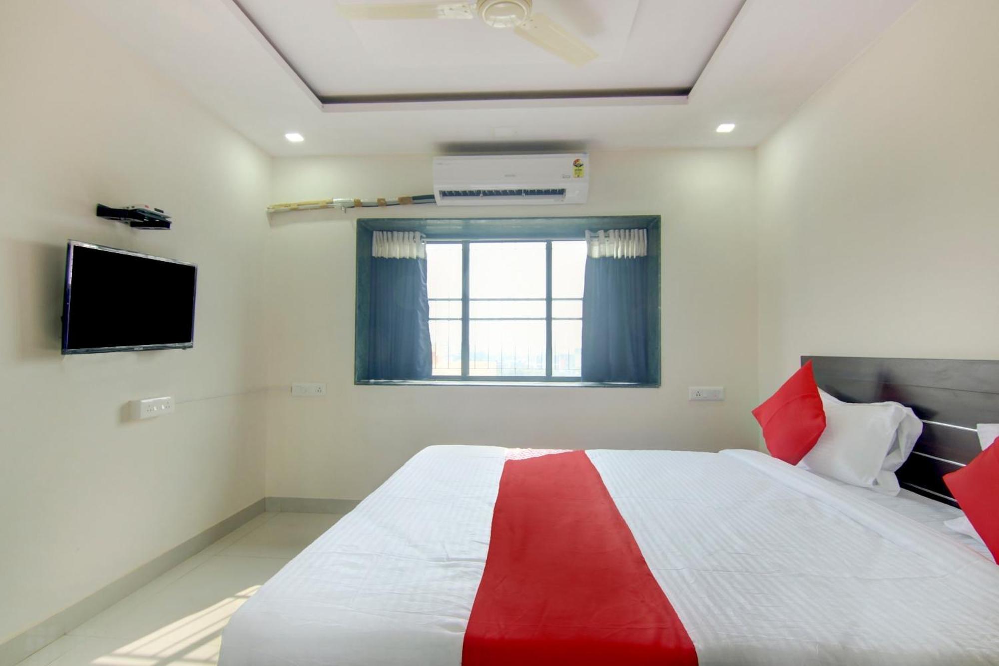 Hotel O Villa 31 Akot Kültér fotó