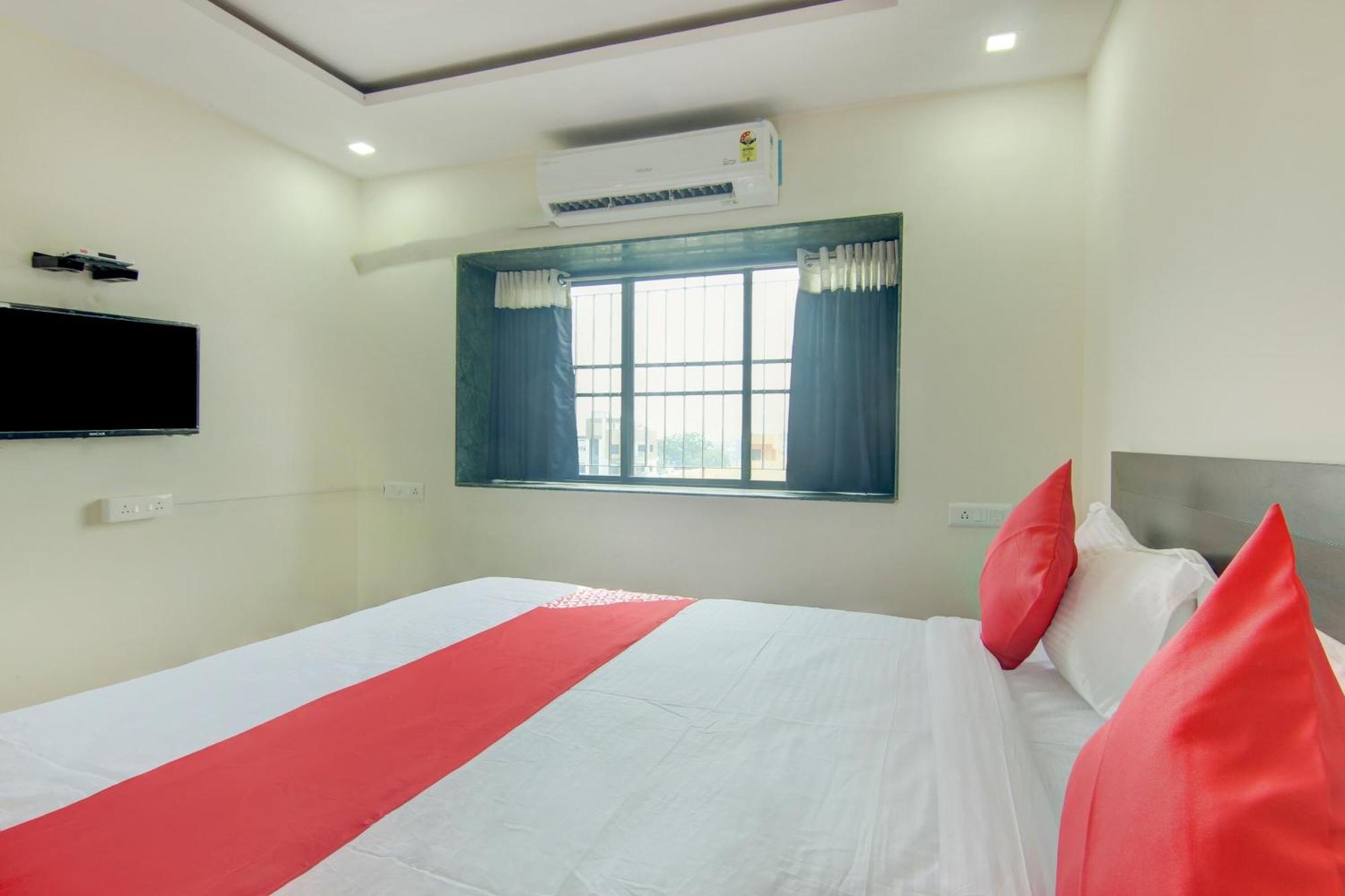 Hotel O Villa 31 Akot Kültér fotó